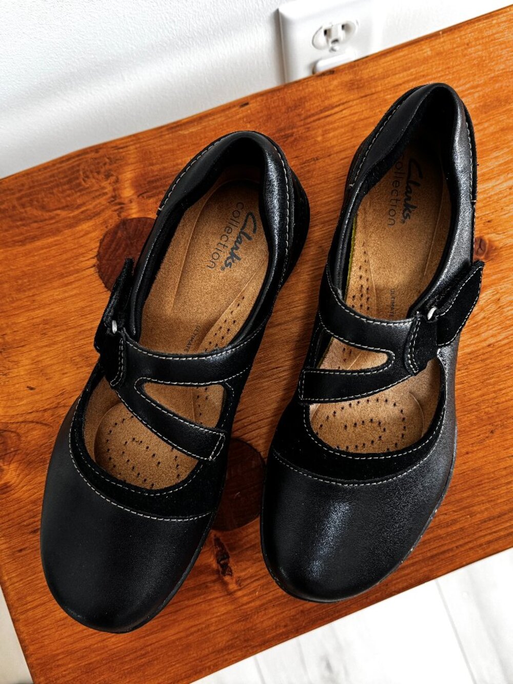 Clarks Mary Jane Shoe, size 8M